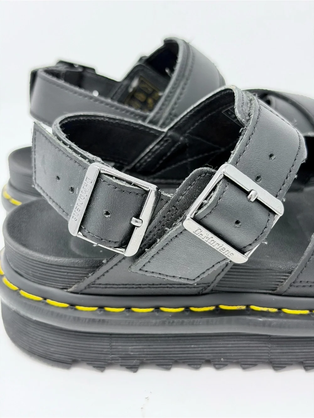 Dr. Martens Voss II Women’s US 6 Black Hydro Leather Platform Sandals Minimalist